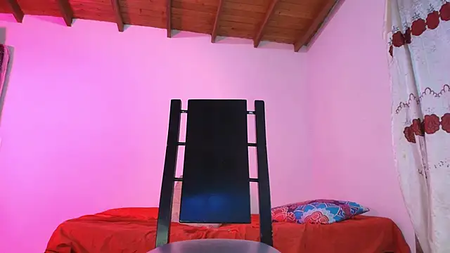 Nikki__uwu webcam
