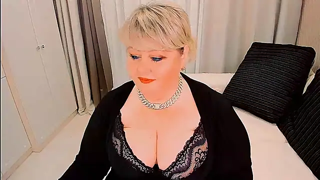 BIGTITSBBW webcam