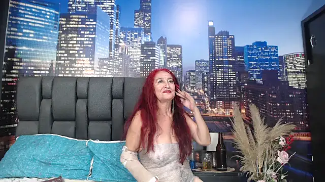 Lucy_mature8
