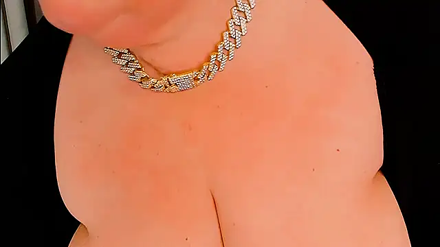 BIGTITSBBW webcam