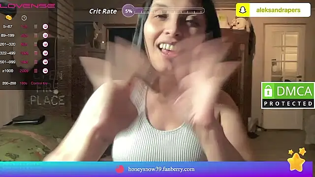 Honeysnows39 webcam