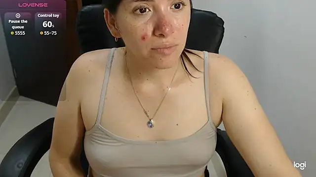 spicey_latina webcam