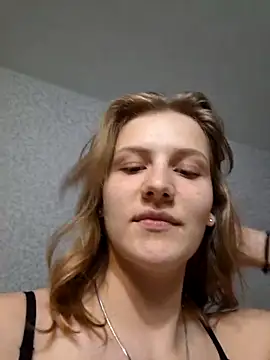 mooniekiss webcam