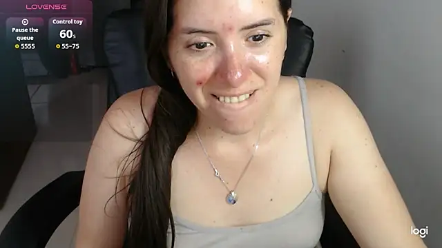 spicey_latina webcam