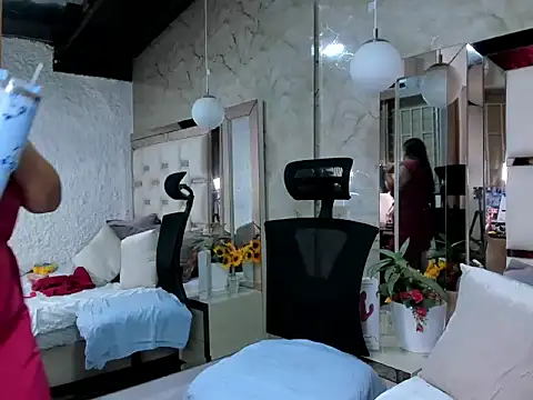 katleya_lewiis webcam