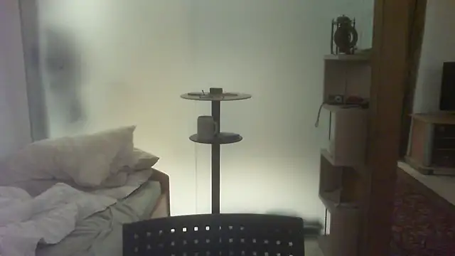 Mike_12hot webcam