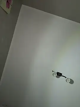 SunnyLeila2101 webcam