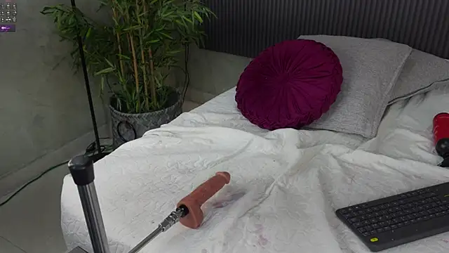 Angela_Reed webcam