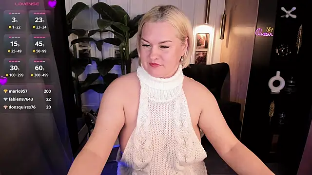 YolandaKiss webcam