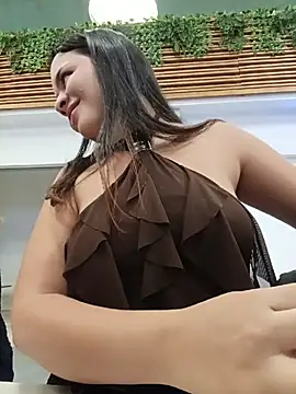 Julieth_hot-69 webcam