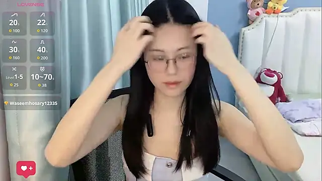 luna-666 (F young) - 二十个深蹲
