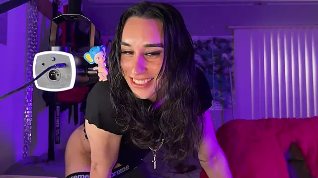 xoFrankie Live Webcam on Stripchat