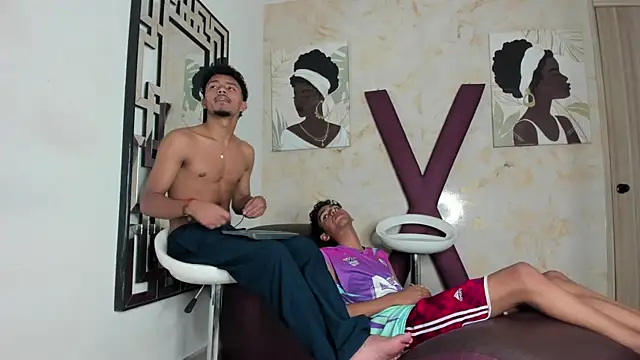 COUPLES_BOYS webcam