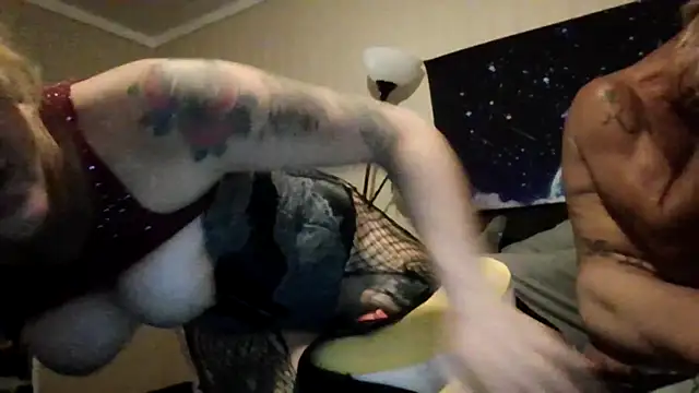 darnette_daisy webcam