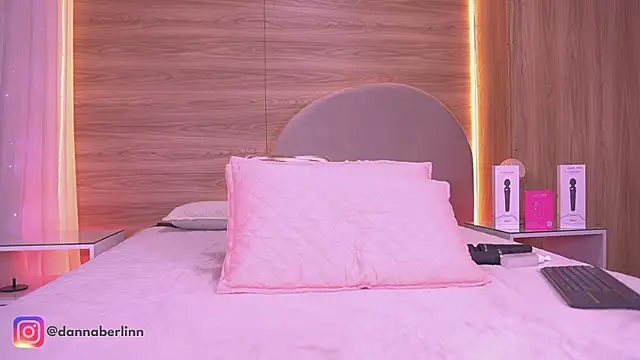 danna_berlin_ webcam