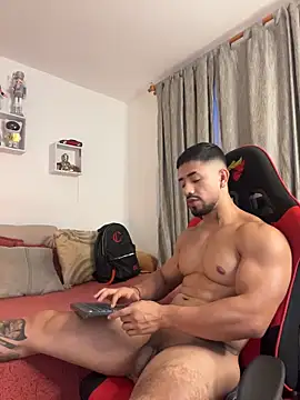 ezzio_scolaro - Ezzio_Scolaro's free webcam - UK Sex Cams