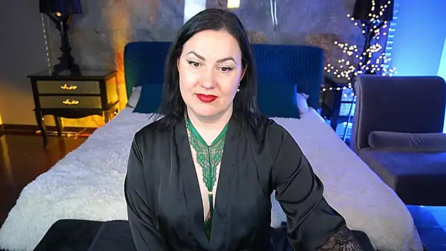 VelvetLuck webcam