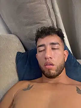 liam_bronw webcam