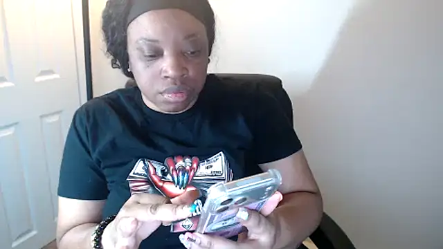 Sexymona1218 webcam
