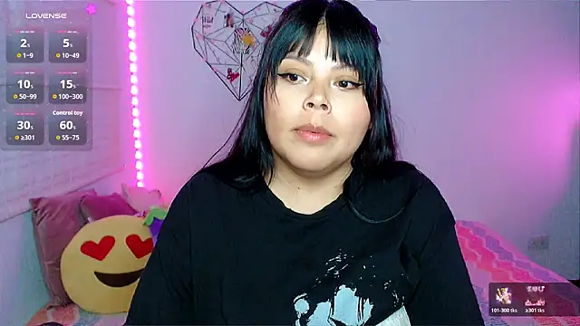 EllieMoonX webcam