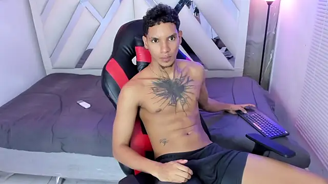 kai_storm77 webcam