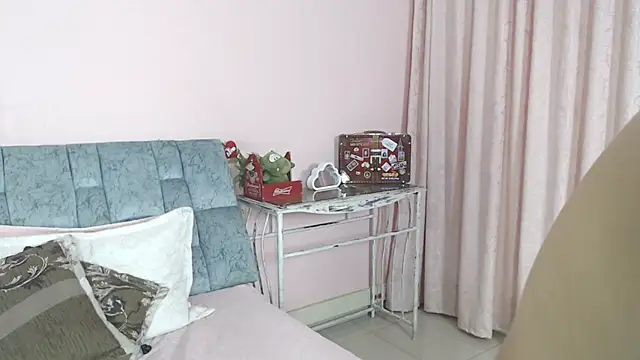 Samantha__Benet webcam