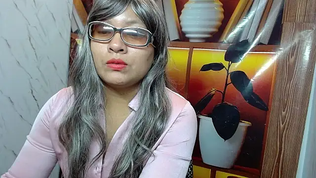 miacalifafara webcam