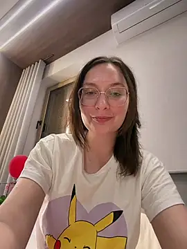 The_Snowwhitee webcam