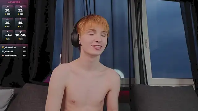 your_avatar (M twink) - naked doggy pose
