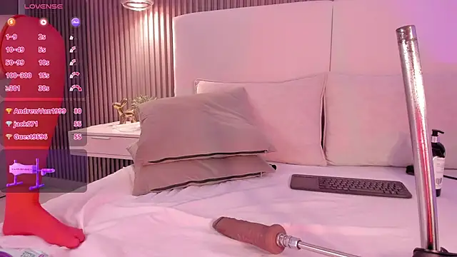 annie_clarkson webcam