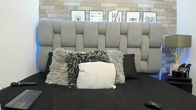 KariinaTaylor webcam
