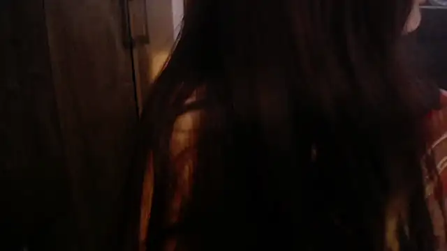 aleesha_cameron02