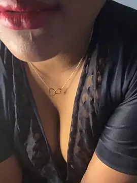 shivani099 webcam