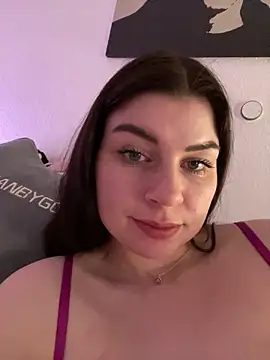 EllyNora webcam