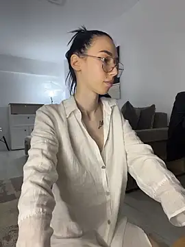 celine_roxelle - Celine_Roxelle's free webcam - UK Sex Cams
