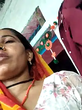 Pooja750 webcam