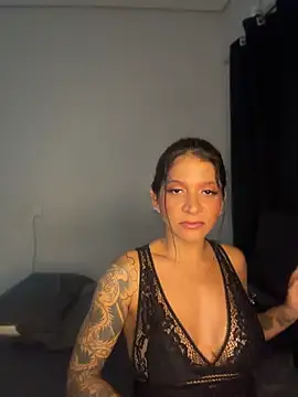 Biazinhabdsm webcam
