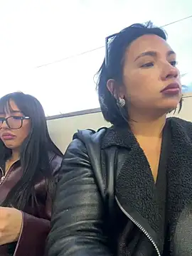 sarita_hos webcam