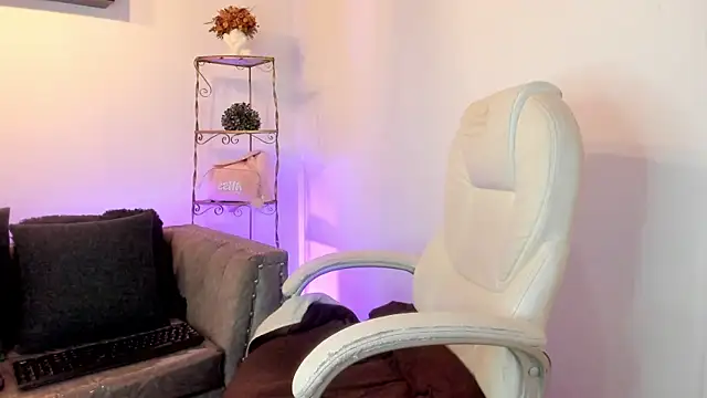 Saraa_Lee856 webcam
