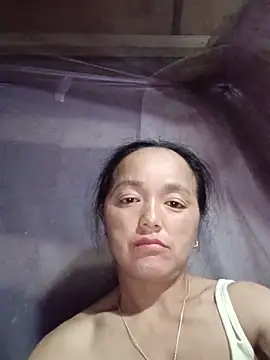 tomtit123 - Tomtit123's free webcam