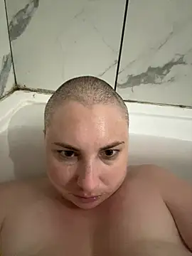Emily33333 webcam