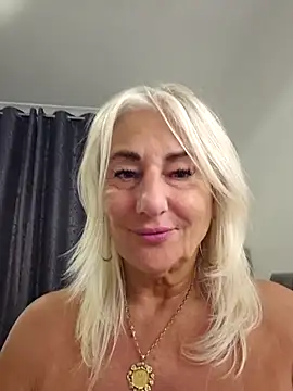TanyaTaylor45 webcam