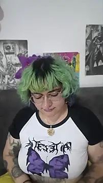 XxGreenGoodxX webcam