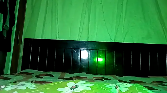 YourDesi_Laila_ webcam