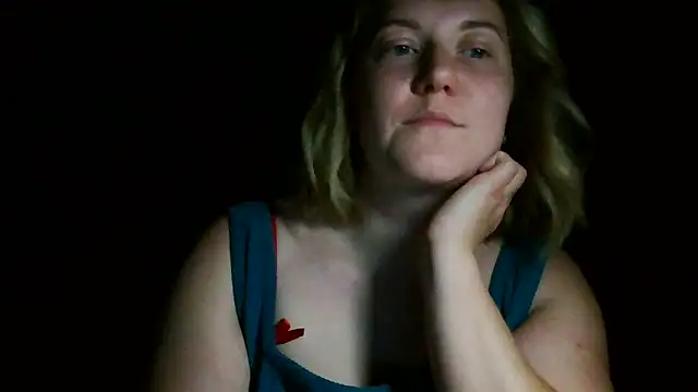 TinaKittyX webcam