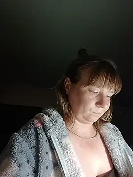MikkiLove777 webcam