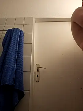 yourxslutxBD webcam