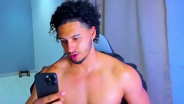 Kris_Khalifa69 webcam
