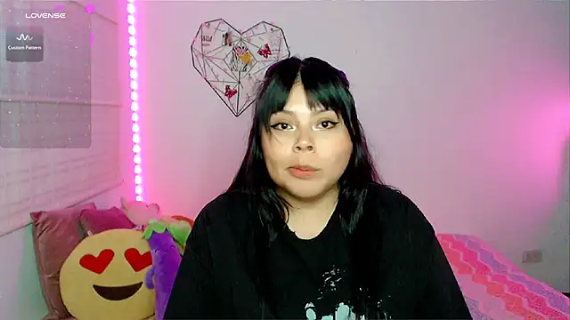 EllieMoonX webcam