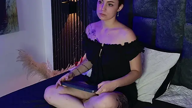 Kitty_nana_ webcam